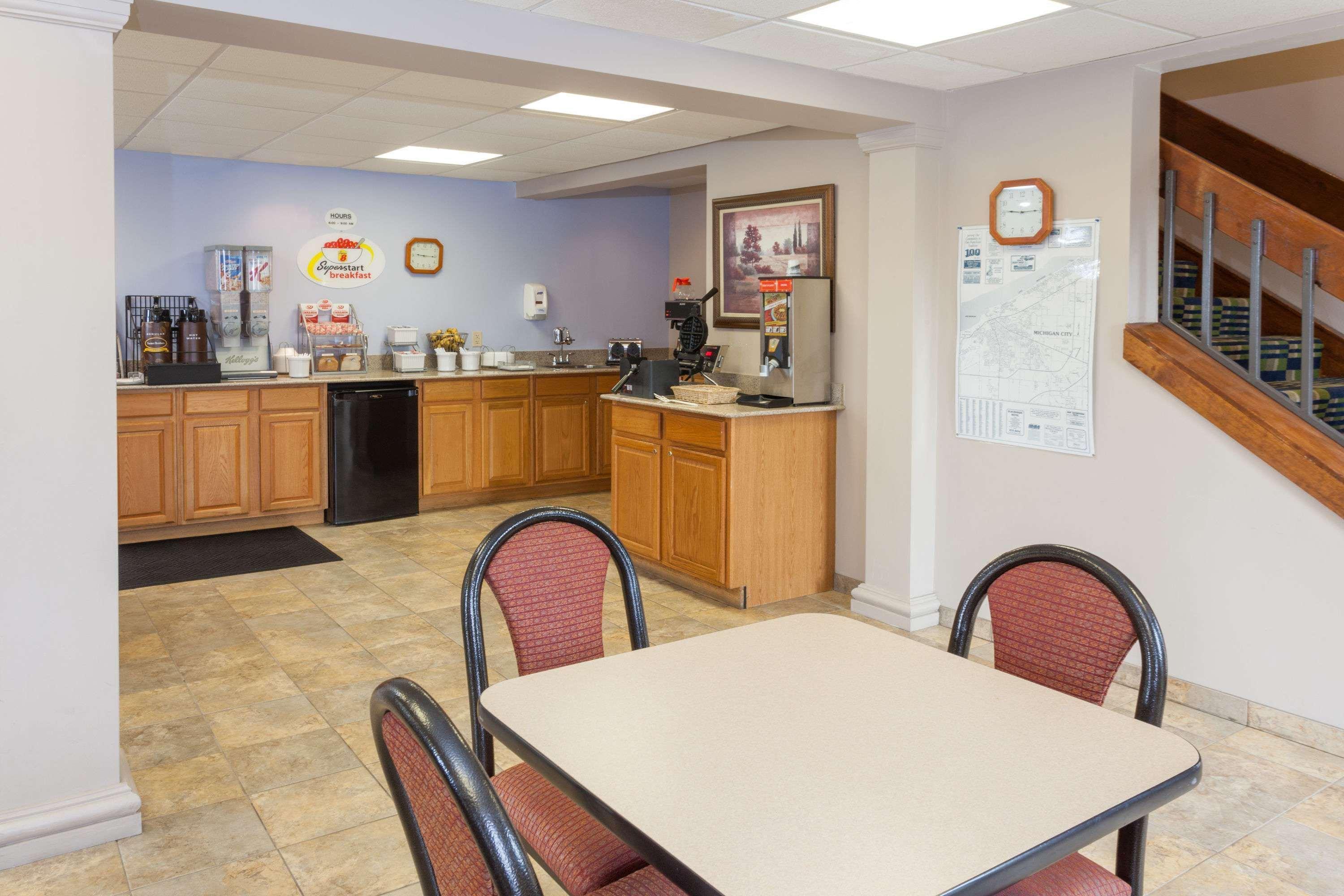 Super 8 By Wyndham Michigan City Ngoại thất bức ảnh